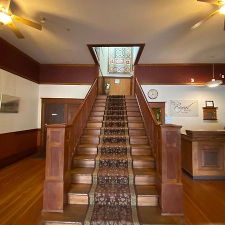 Royal Hotel Chilliwack Luaran gambar