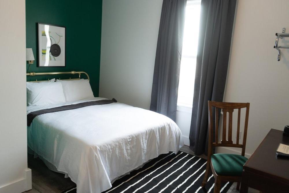 Royal Hotel Chilliwack Luaran gambar