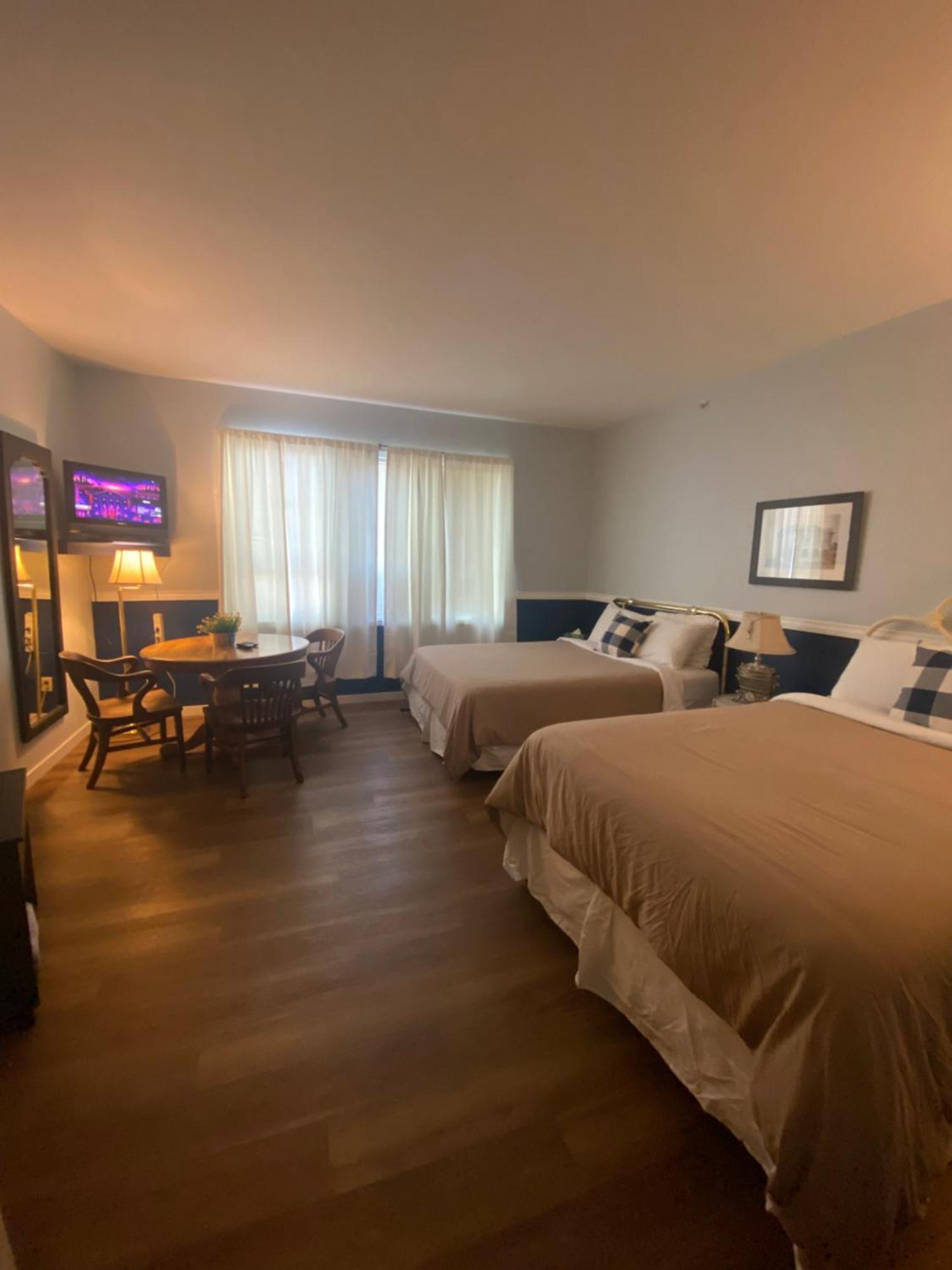 Royal Hotel Chilliwack Luaran gambar