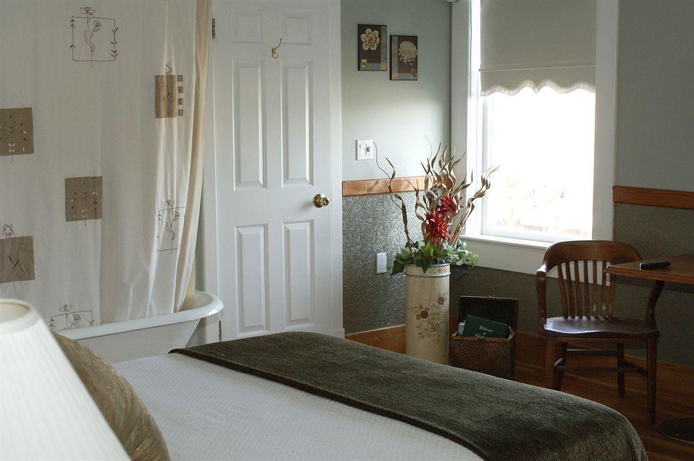 Royal Hotel Chilliwack Luaran gambar