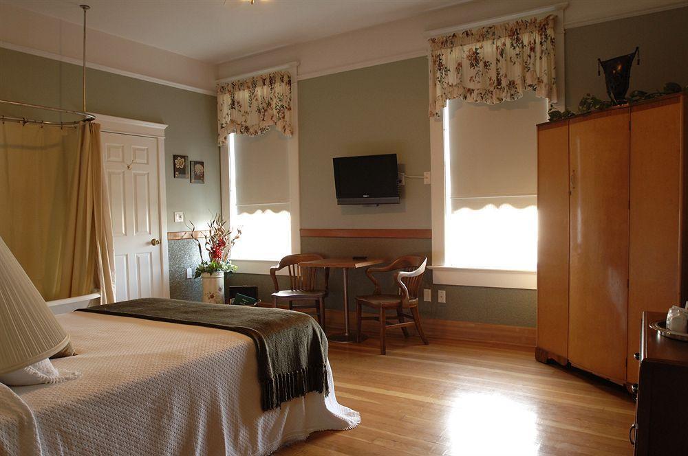 Royal Hotel Chilliwack Luaran gambar