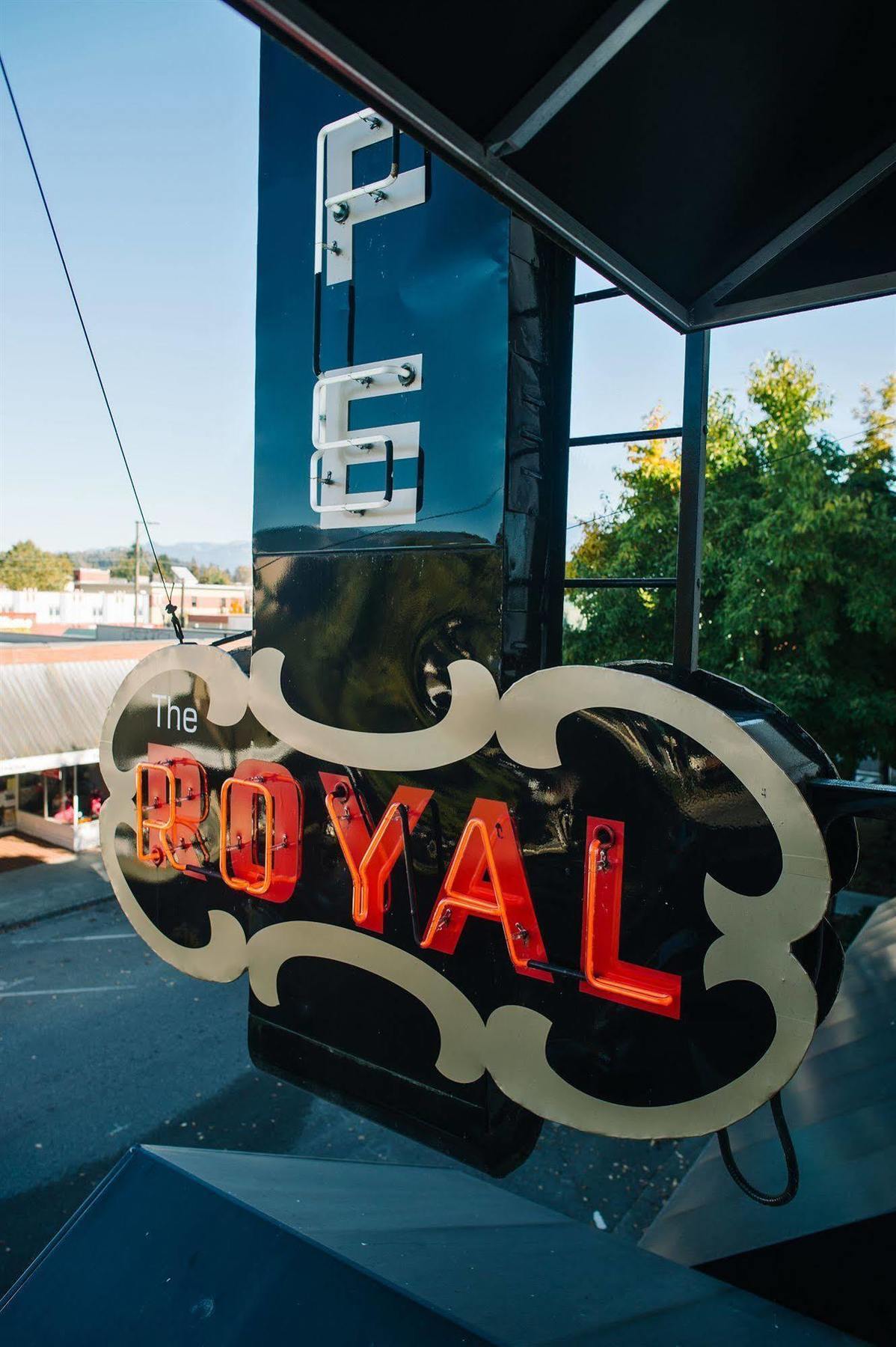 Royal Hotel Chilliwack Luaran gambar