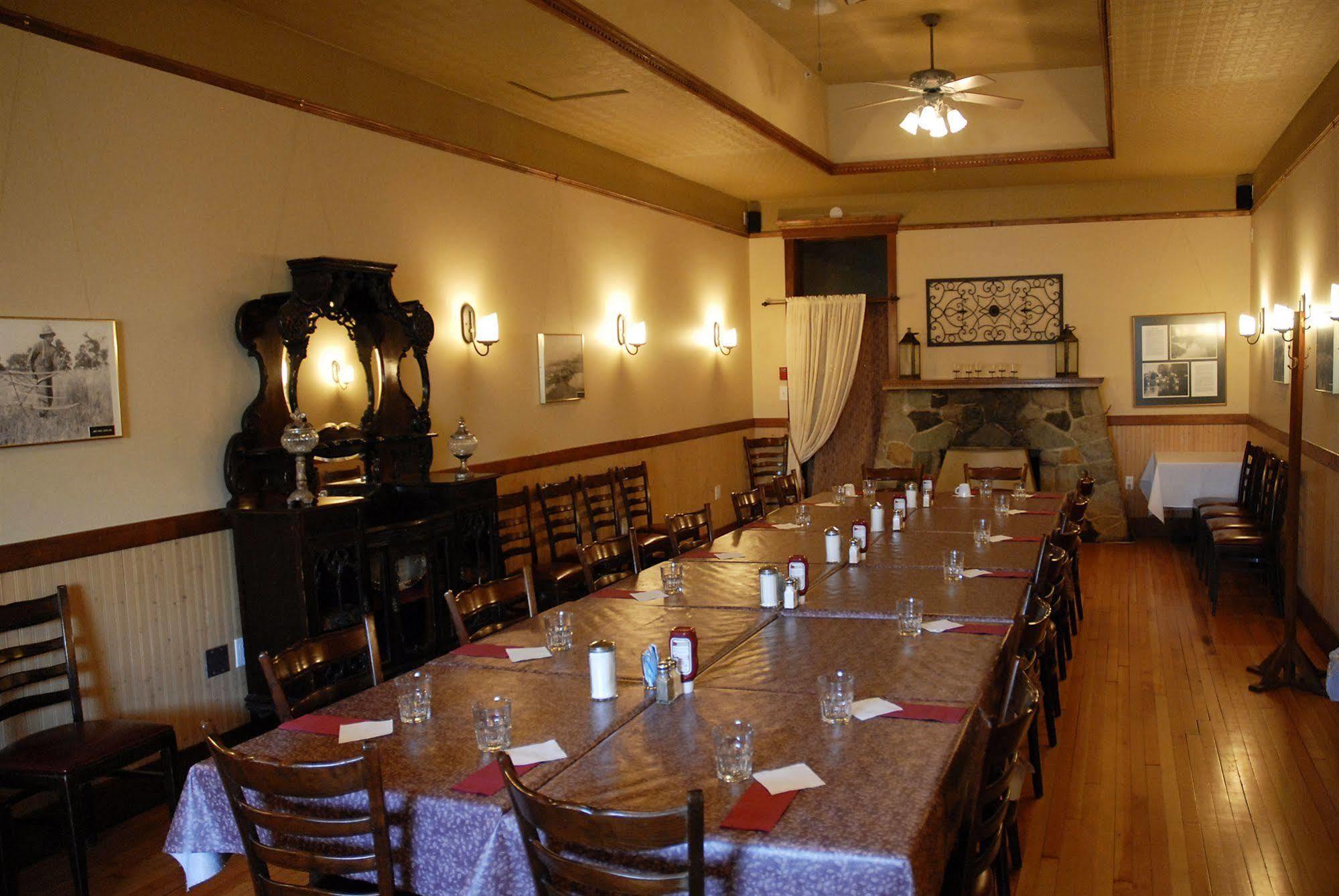Royal Hotel Chilliwack Luaran gambar